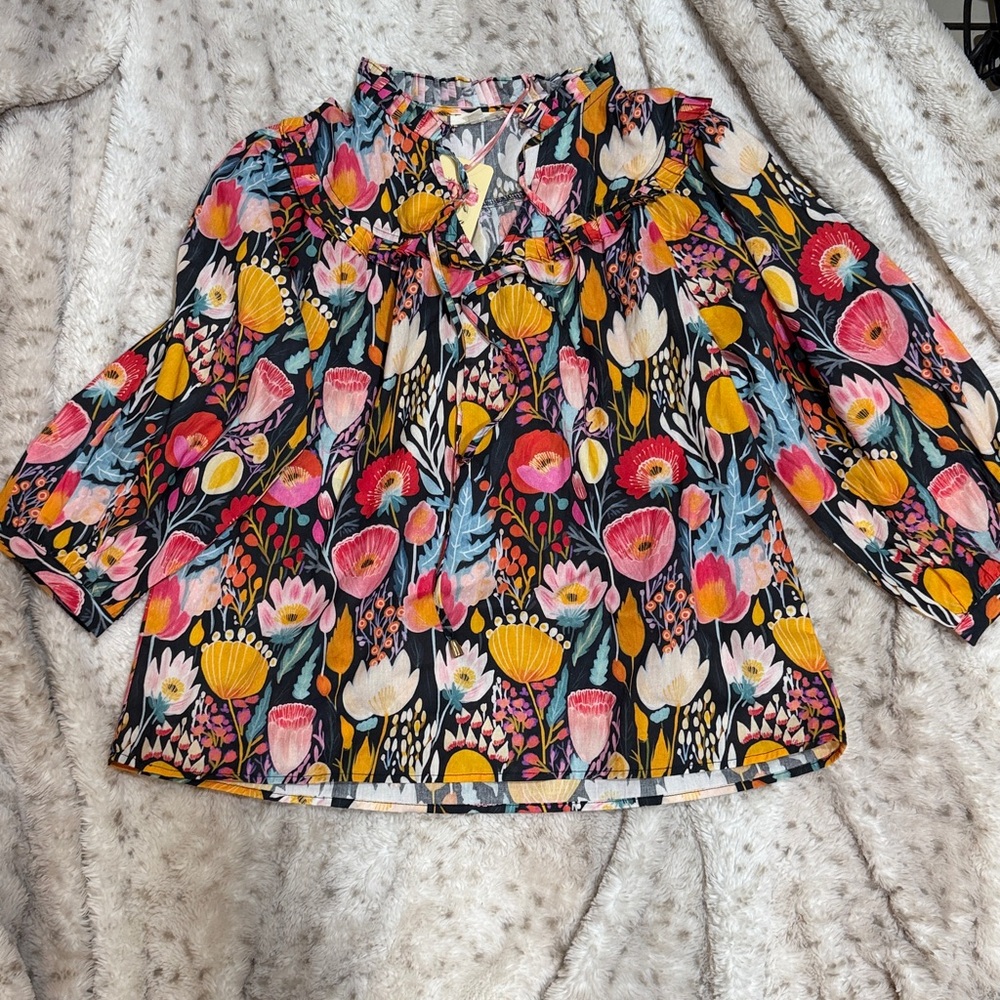 Entro Multicolor Floral Blouse FLORAL POPLIN BLOUSE W/ PUFF SLEEVE